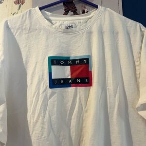 Tommy Hilfiger White Tee with Logo